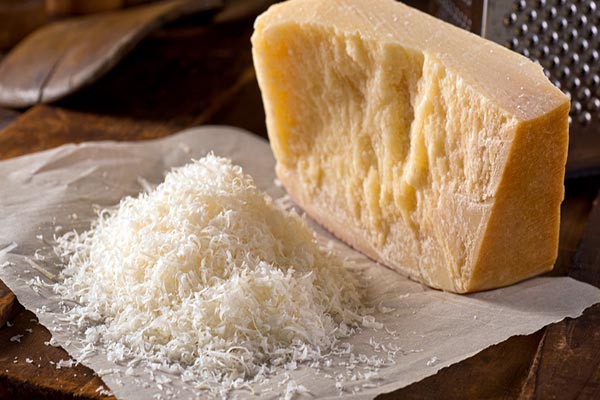 Cách Nhận Biết và Phân Biệt Phô Mai Parmesen Thật Giả trên Thị Trường [2025]